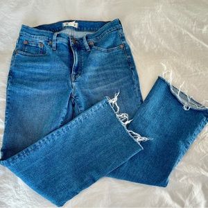 Madewell mid-rise flare Kick-out Jeans, size 28